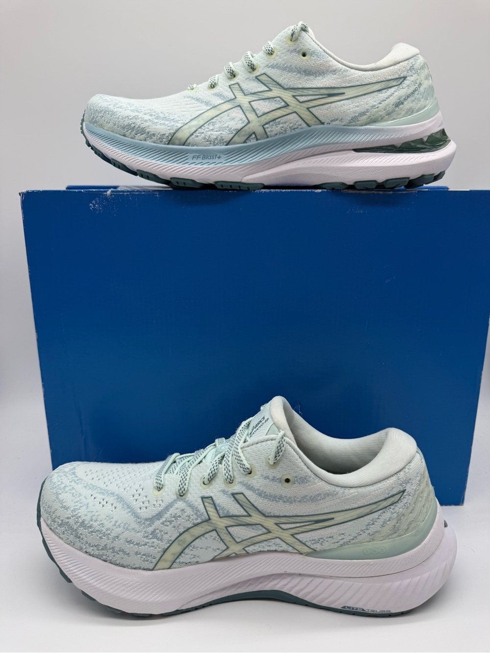 Asics Gel-Kayano 29 Soothing Sea/Misty Pine Women’s Running Shoes Size US 8